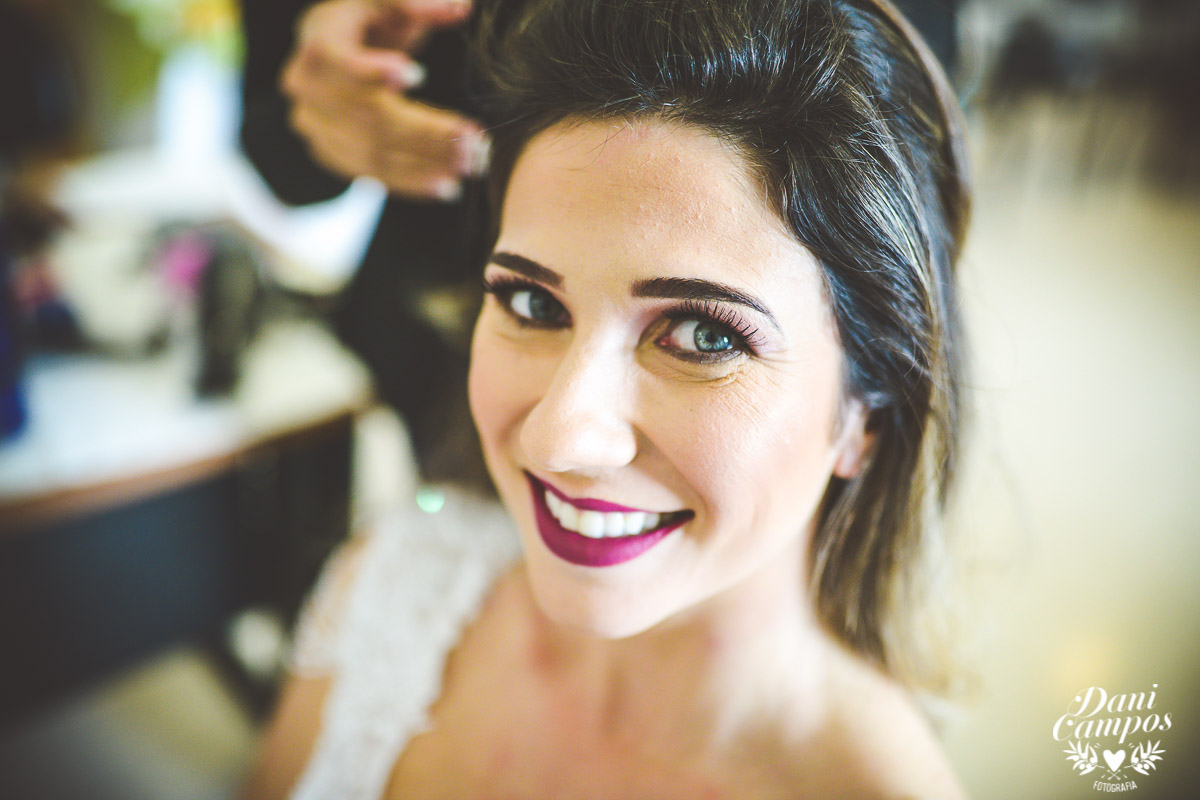 casamento na praia casar de dia fotografia de casamento noiva noivo casamento pé na areia fotografos no litoral dani campos fotografia vestido de noiva