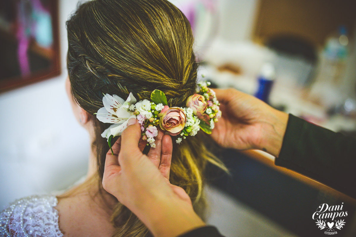 casamento na praia casar de dia fotografia de casamento noiva noivo casamento pé na areia fotografos no litoral dani campos fotografia vestido de noiva