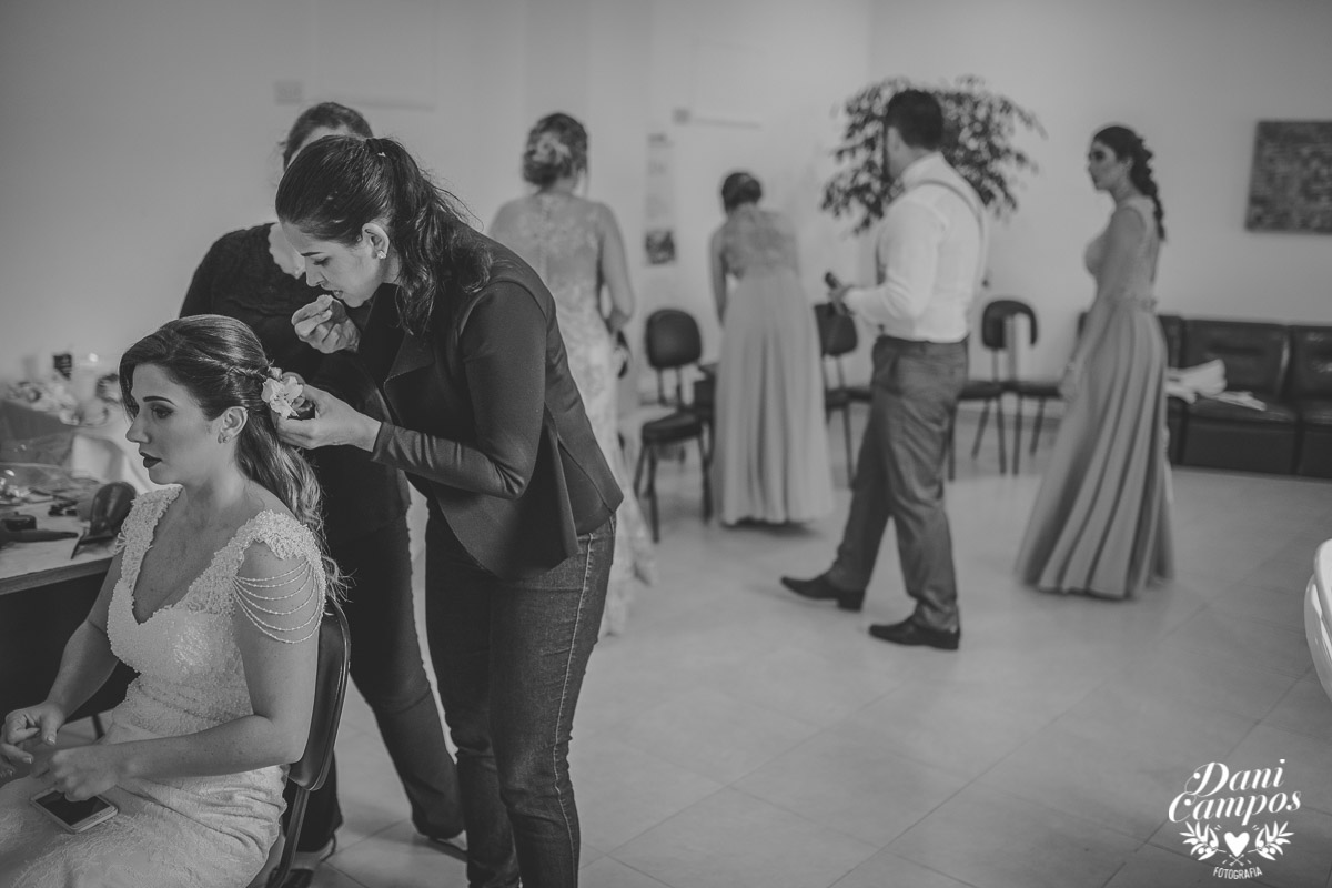 casamento na praia casar de dia fotografia de casamento noiva noivo casamento pé na areia fotografos no litoral dani campos fotografia vestido de noiva