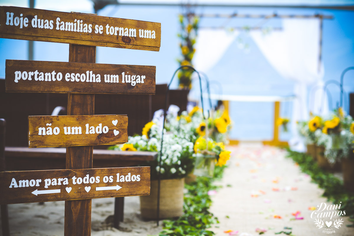 casamento na praia casar de dia fotografia de casamento noiva noivo casamento pé na areia fotografos no litoral dani campos fotografia vestido de noiva