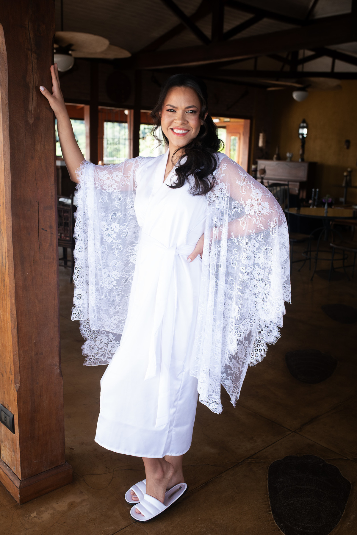 Casar na praia casando na Ilhabela casar de dia fotógrafo de casamento wedding day dia de casar fotógrafo no litoral noiva vestido de noiva madrinhas casamento na praia