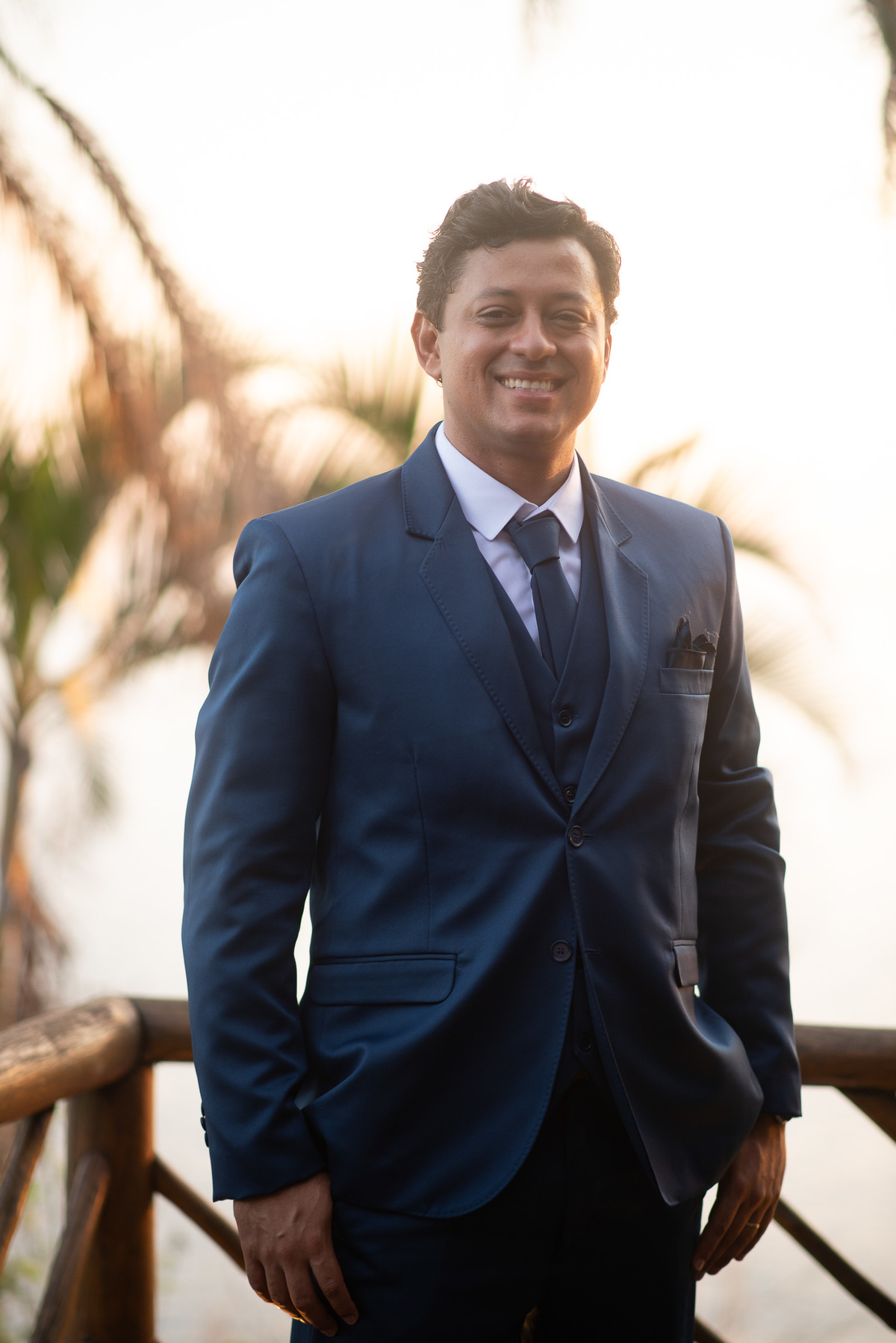 Casar na praia casando na Ilhabela casar de dia fotógrafo de casamento wedding day dia de casar fotógrafo no litoral noiva vestido de noiva madrinhas casamento na praia