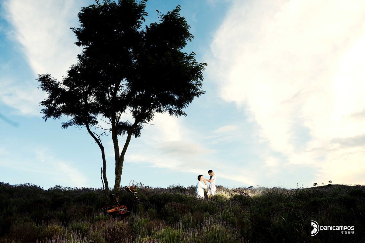 pre wedding, fotografo casamento, lavandario em cunha, ensaio lavandario, ensaio retro, pre casamento, fotografo caraguatatuba-sp, noiva,noivo, trash the dress em cunha