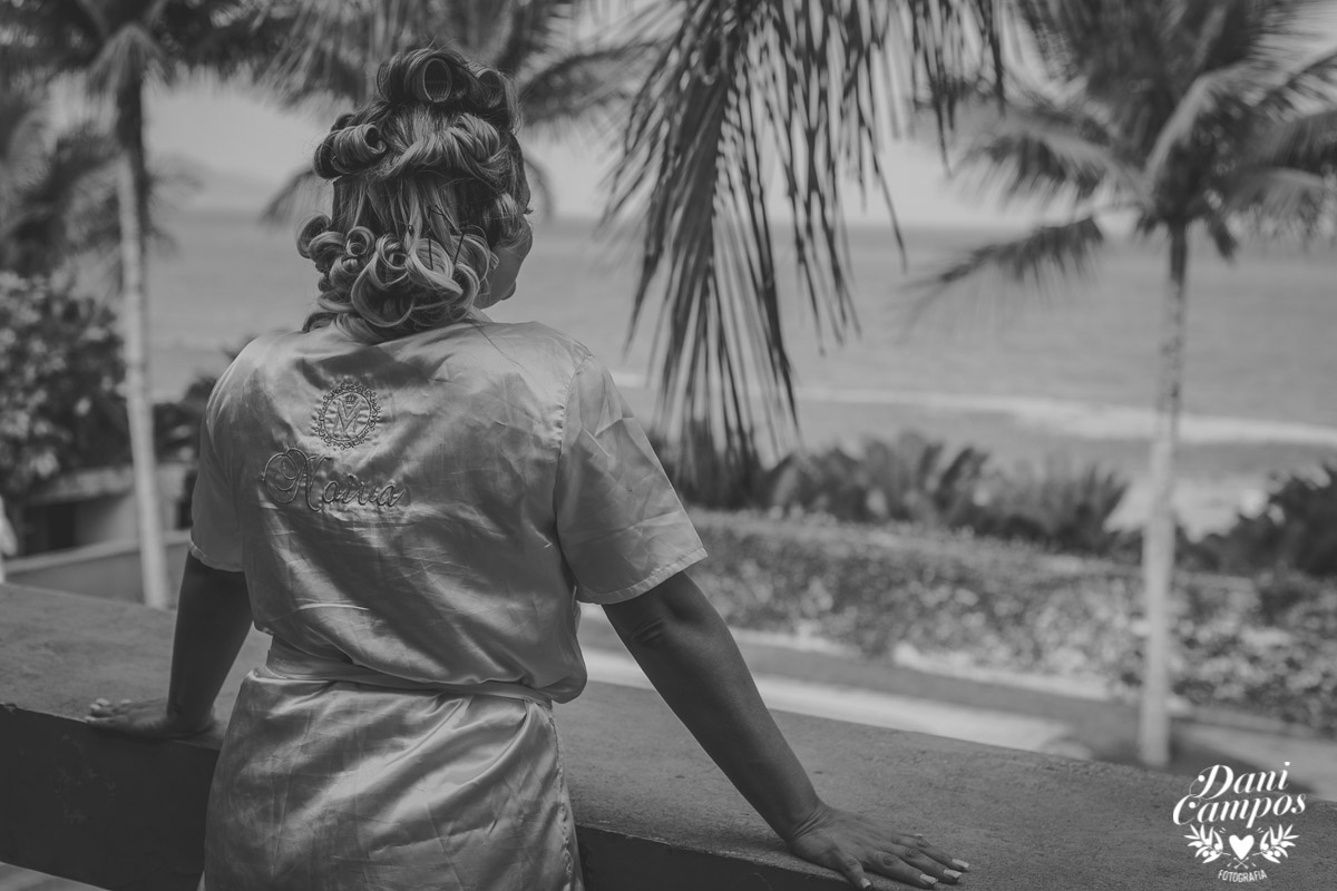 casamento na praia casar de dia fotografos no litoral caraguatuba ilha bela noiva noivo casar de dia casamento pe na areia