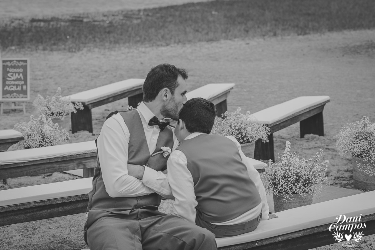 casamento na praia casar de dia fotografos no litoral caraguatuba ilha bela noiva noivo casar de dia casamento pe na areia