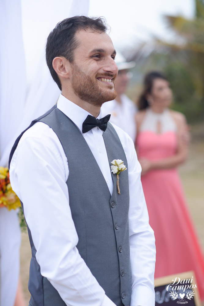 casamento na praia casar de dia fotografos no litoral caraguatuba ilha bela noiva noivo casar de dia casamento pe na areia