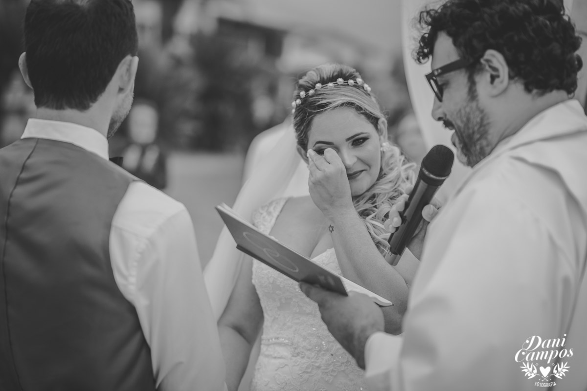 casamento na praia casar de dia fotografos no litoral caraguatuba ilha bela noiva noivo casar de dia casamento pe na areia