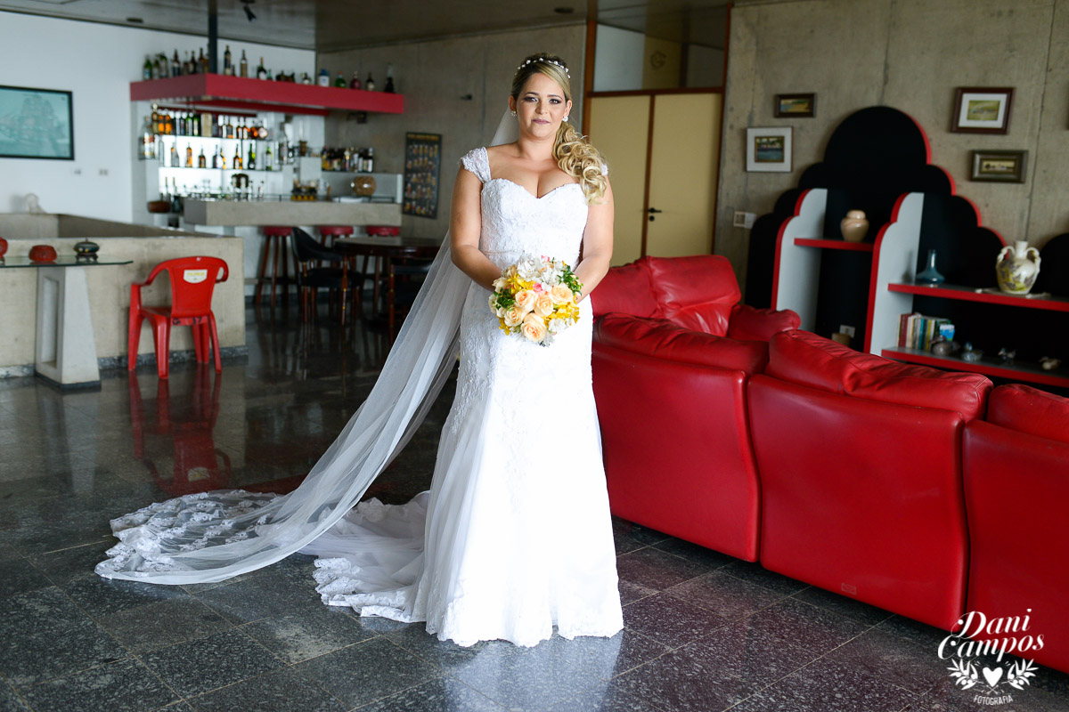 casamento na praia casar de dia fotografos no litoral caraguatuba ilha bela noiva noivo casar de dia casamento pe na areia