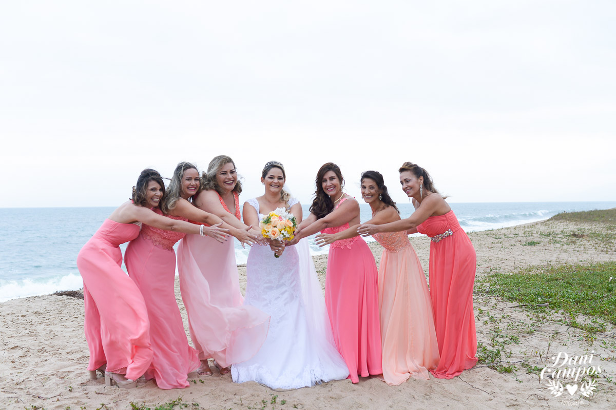 casamento na praia casar de dia fotografos no litoral caraguatuba ilha bela noiva noivo casar de dia casamento pe na areia