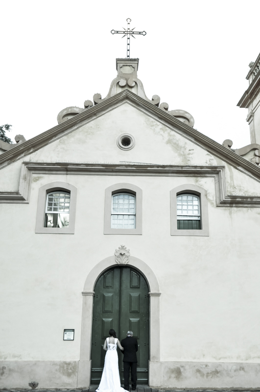 dani campos fotografa, fotografo de casamento, noiva , fotos making of da noiva, making of do noivo, fotos vestidos de noiva, terno, igreja matriz sao sebastiao - sp, fotografo litoral norte sao paulo, casamento de dia, casamento igreja, chuva de arroz, f