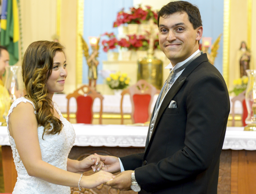 dani campos fotografa, fotografo de casamento, noiva , fotos making of da noiva, making of do noivo, fotos vestidos de noiva, terno, igreja matriz sao sebastiao - sp, fotografo litoral norte sao paulo, casamento de dia, casamento igreja, chuva de arroz, f