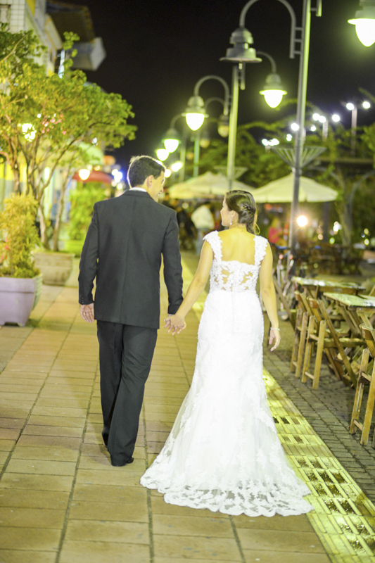 dani campos fotografa, fotografo de casamento, noiva , fotos making of da noiva, making of do noivo, fotos vestidos de noiva, terno, igreja matriz sao sebastiao - sp, fotografo litoral norte sao paulo, casamento de dia, casamento igreja, chuva de arroz, f