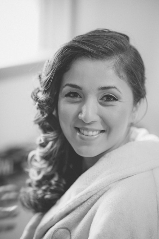 dani campos fotografa, fotografo de casamento, noiva , fotos making of da noiva, making of do noivo, fotos vestidos de noiva, terno, igreja matriz sao sebastiao - sp, fotografo litoral norte sao paulo, casamento de dia, casamento igreja, chuva de arroz, f