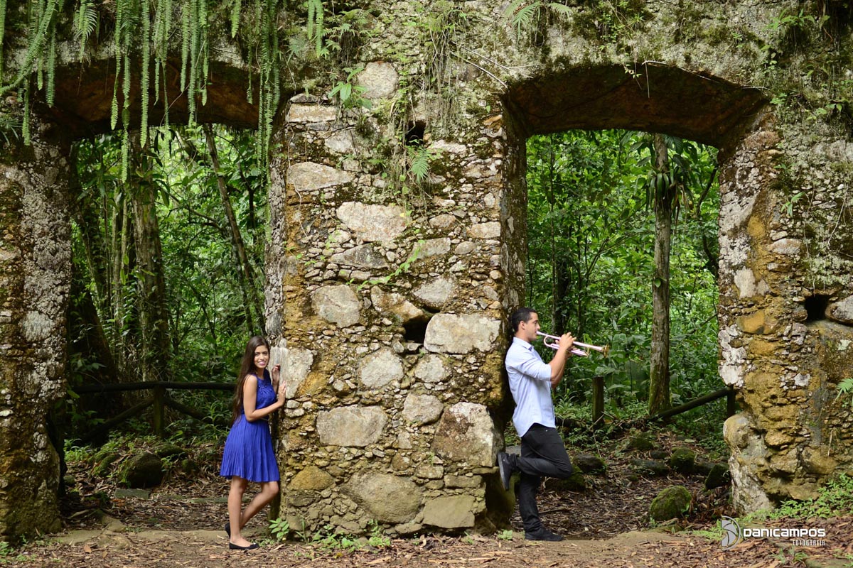 dani campos fotografa, fotografo de casamento, noiva , fotos making of da noiva, making of do noivo, fotos vestidos de noiva, terno, igreja matriz sao sebastiao - sp, fotografo litoral norte sao paulo, casamento de dia, casamento igreja, chuva de arroz, f