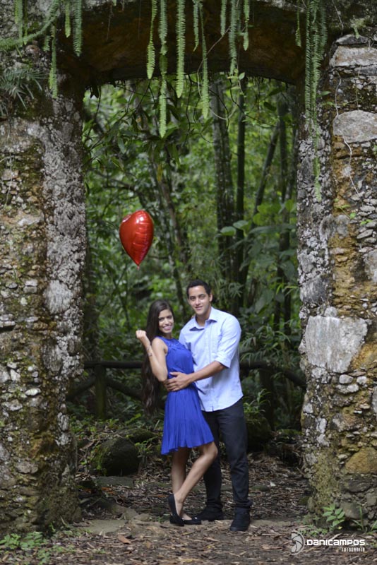 dani campos fotografa, fotografo de casamento, noiva , fotos making of da noiva, making of do noivo, fotos vestidos de noiva, terno, igreja matriz sao sebastiao - sp, fotografo litoral norte sao paulo, casamento de dia, casamento igreja, chuva de arroz, f