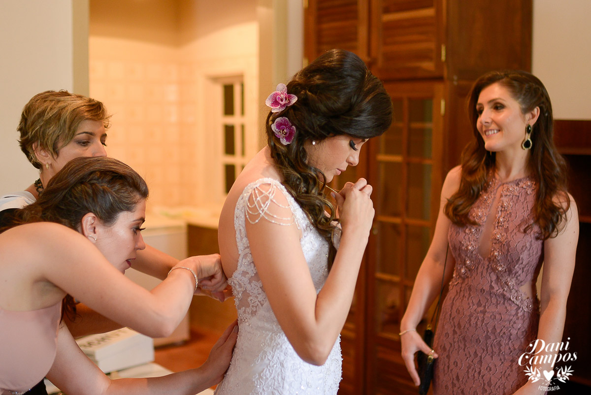 casamento no campo fotografia de casamento fotografos no litoral dani campos fotografica recanto santa barbara jambeiro litoral norte fotografia wedding noiva noivo making of