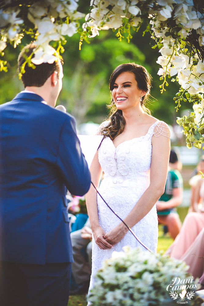 casamento no campo fotografia de casamento fotografos no litoral dani campos fotografica recanto santa barbara jambeiro litoral norte fotografia wedding noiva noivo making of