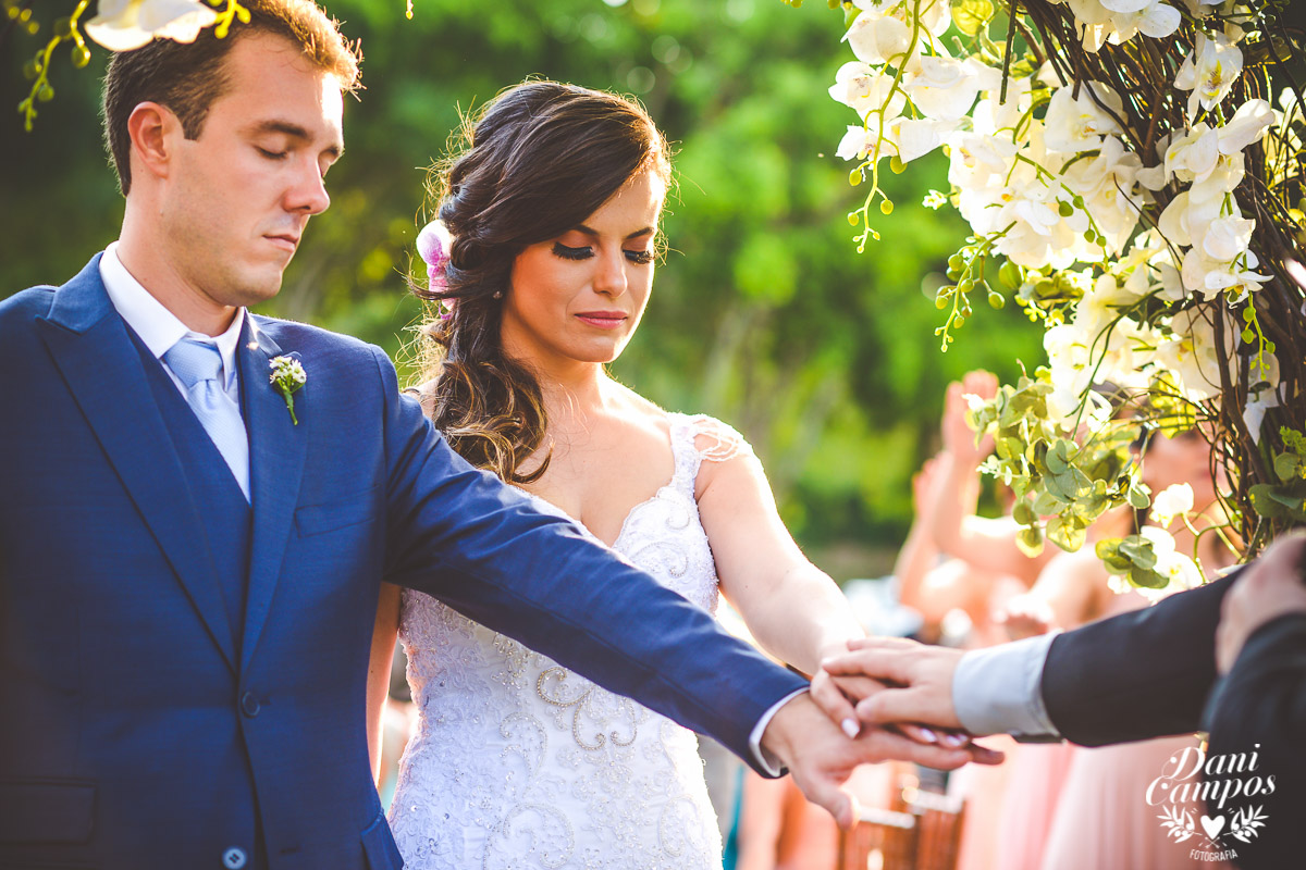 casamento no campo fotografia de casamento fotografos no litoral dani campos fotografica recanto santa barbara jambeiro litoral norte fotografia wedding noiva noivo making of