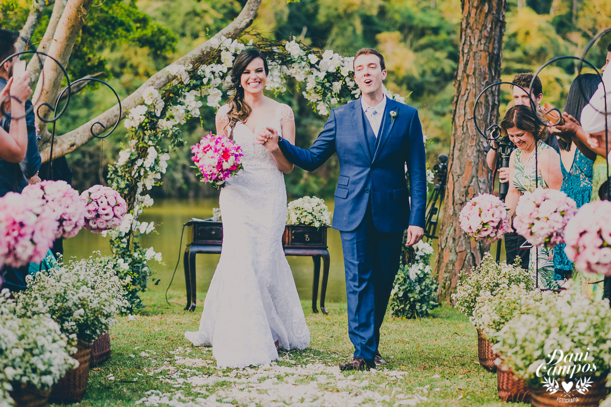 casamento no campo fotografia de casamento fotografos no litoral dani campos fotografica recanto santa barbara jambeiro litoral norte fotografia wedding noiva noivo making of