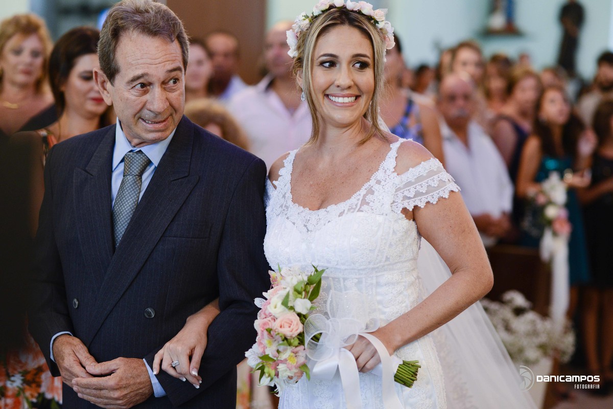 dani campos fotografia, fotografia de casamento, fotografos no litoral, noivas, casamento, casamento na praia, casamento na igreja, amor de noiva, vestidos de noivas, litoral de sao paulo, dia da noiva, caraguatatuba, sao sebastiao, ilhabela, casar de dia