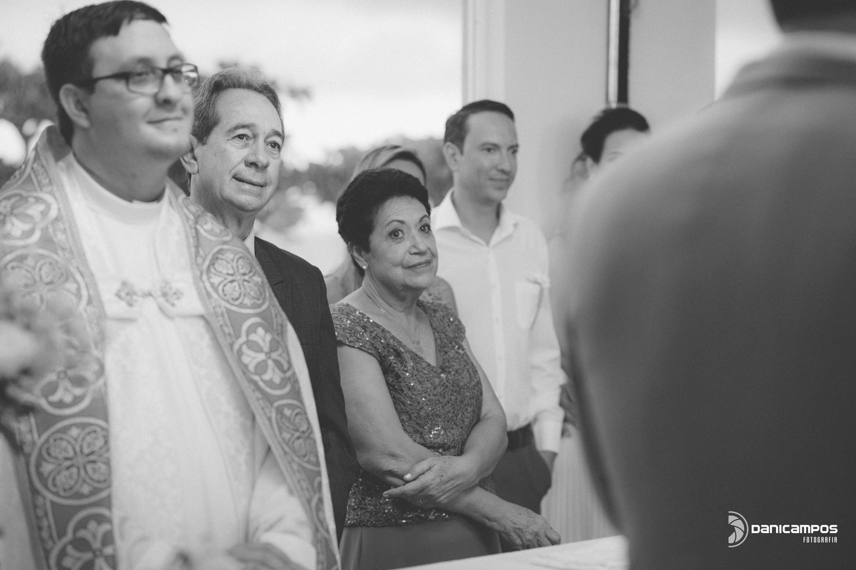 dani campos fotografia, fotografia de casamento, fotografos no litoral, noivas, casamento, casamento na praia, casamento na igreja, amor de noiva, vestidos de noivas, litoral de sao paulo, dia da noiva, caraguatatuba, sao sebastiao, ilhabela, casar de dia