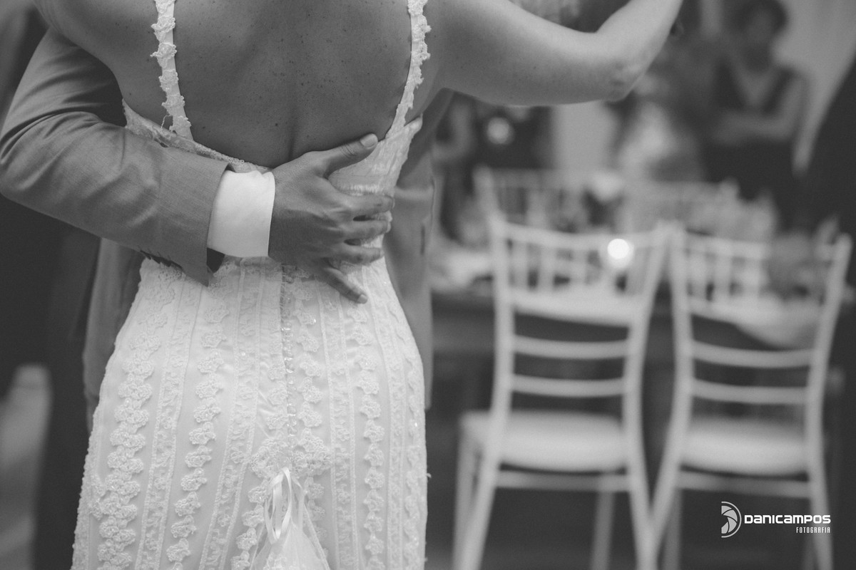 dani campos fotografia, fotografia de casamento, fotografos no litoral, noivas, casamento, casamento na praia, casamento na igreja, amor de noiva, vestidos de noivas, litoral de sao paulo, dia da noiva, caraguatatuba, sao sebastiao, ilhabela, casar de dia