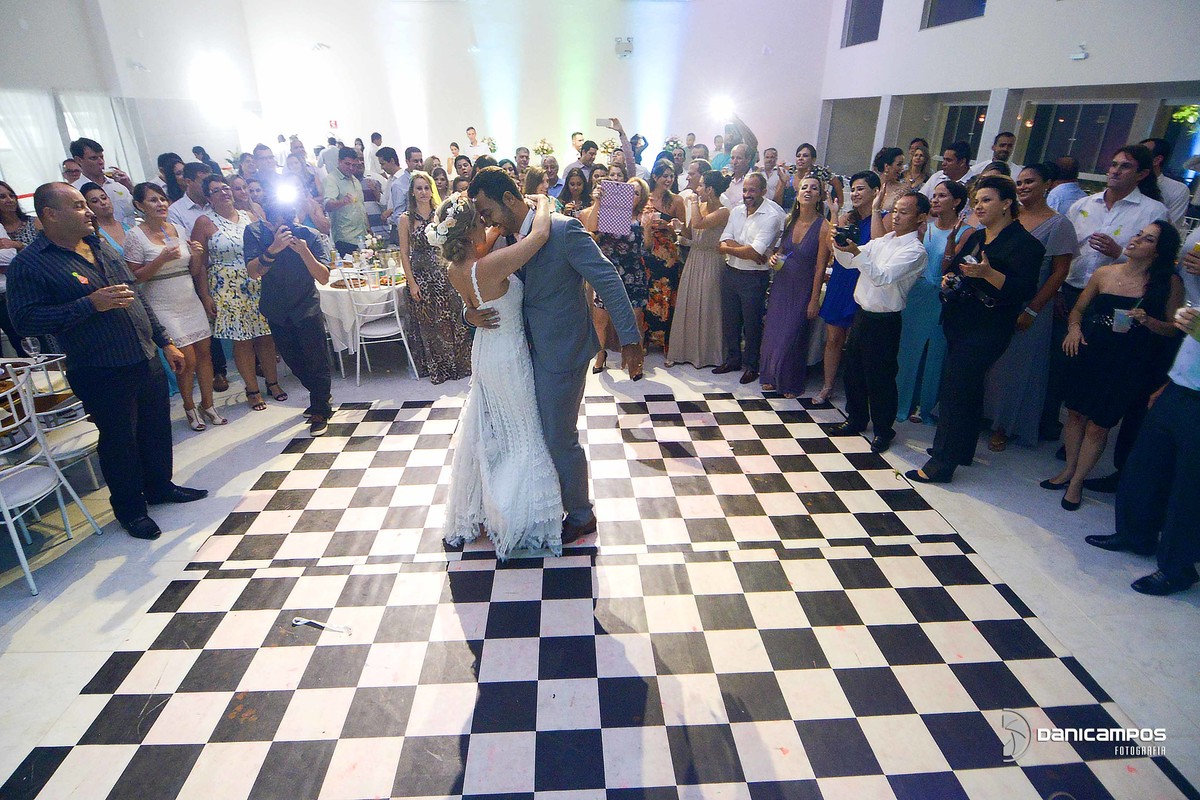 dani campos fotografia, fotografia de casamento, fotografos no litoral, noivas, casamento, casamento na praia, casamento na igreja, amor de noiva, vestidos de noivas, litoral de sao paulo, dia da noiva, caraguatatuba, sao sebastiao, ilhabela, casar de dia