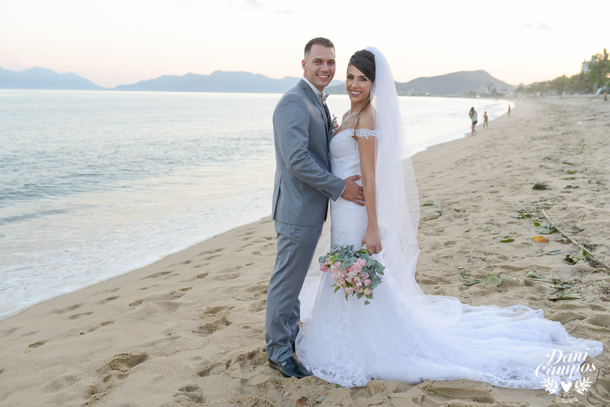 fotografo de casamento, casar de dia, casar na praia, bride linda, vestido de noiva, marina vai da pesca, madrinhas de casamento, fotografo no litoral, casar em caragua