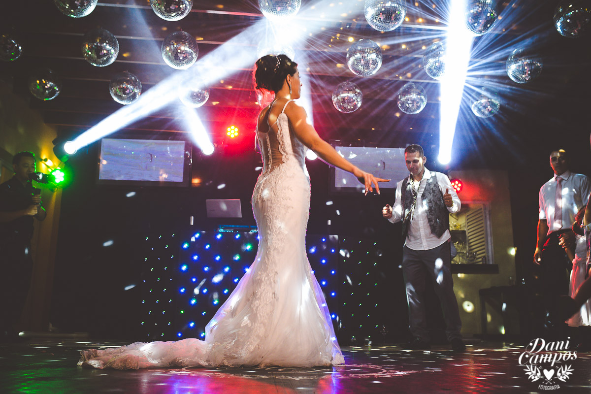 fotografo de casamento, casar de dia, casar na praia, bride linda, vestido de noiva, marina vai da pesca, madrinhas de casamento, fotografo no litoral, casar em caragua