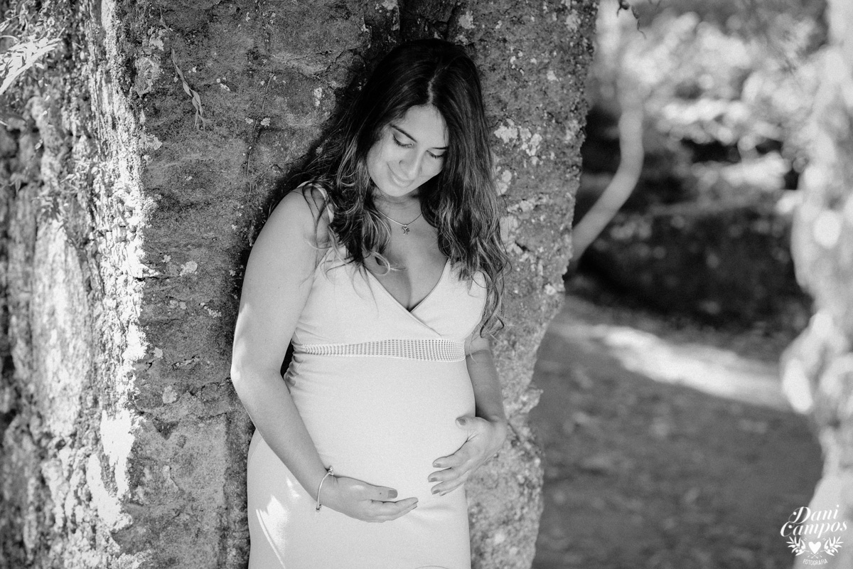 ensaio gestante gravida na praia dani campos fotografia fotografos no litoral ensaio gravida maternidade ubatuba ruinas da laginha mae de menina