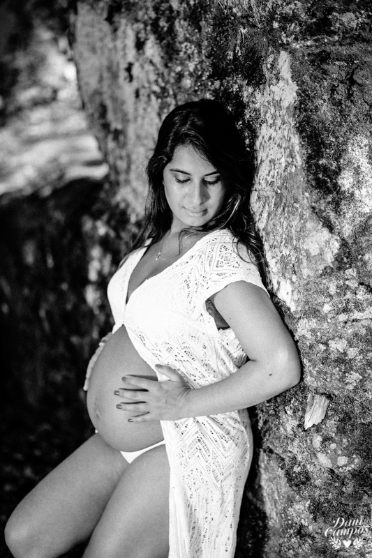 ensaio gestante gravida na praia dani campos fotografia fotografos no litoral ensaio gravida maternidade ubatuba ruinas da laginha mae de menina
