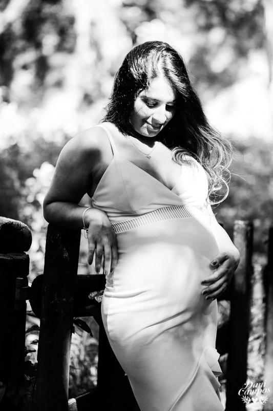 ensaio gestante gravida na praia dani campos fotografia fotografos no litoral ensaio gravida maternidade ubatuba ruinas da laginha mae de menina