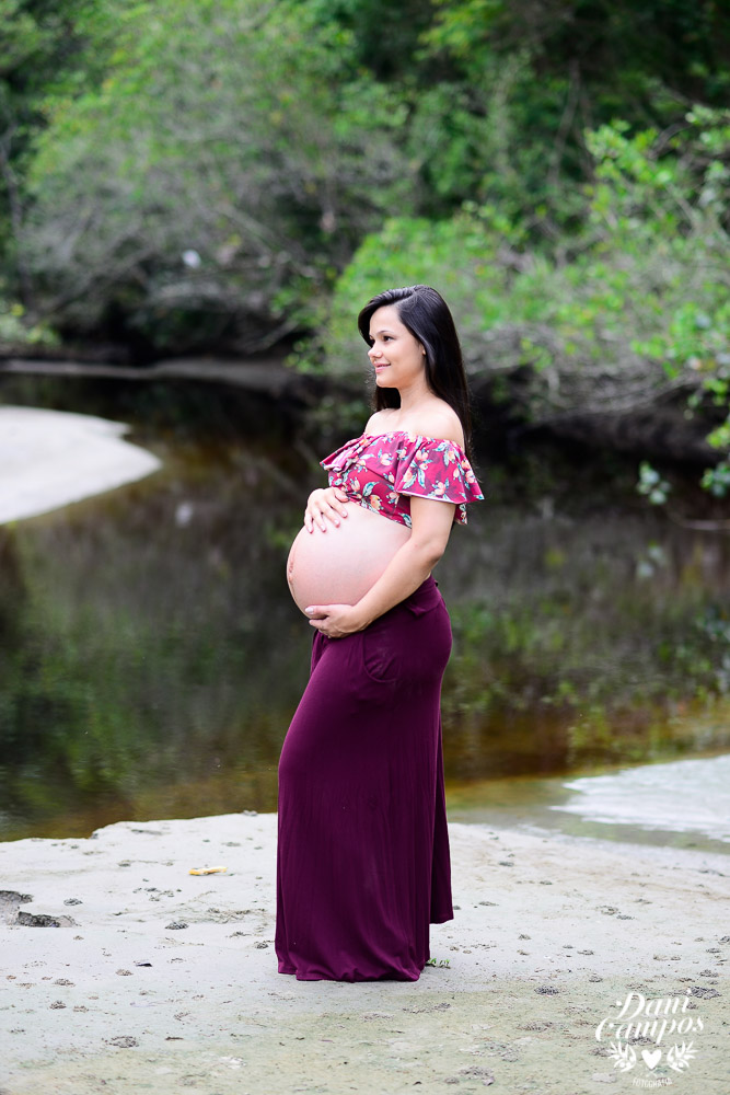 fotografia gestante na praia beach maternidade fotografos no litoral dani campos fotografia maternidade gravida mae de menina dogs base