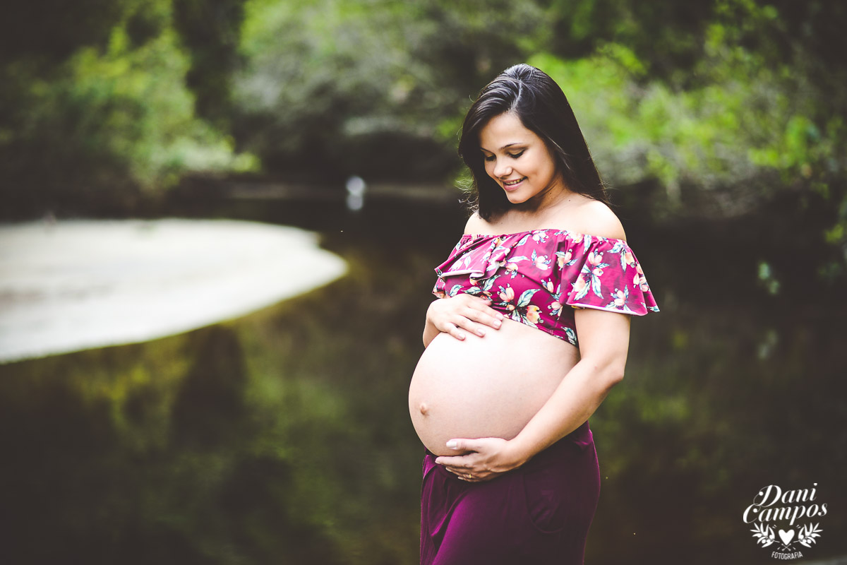 fotografia gestante na praia beach maternidade fotografos no litoral dani campos fotografia maternidade gravida mae de menina dogs base