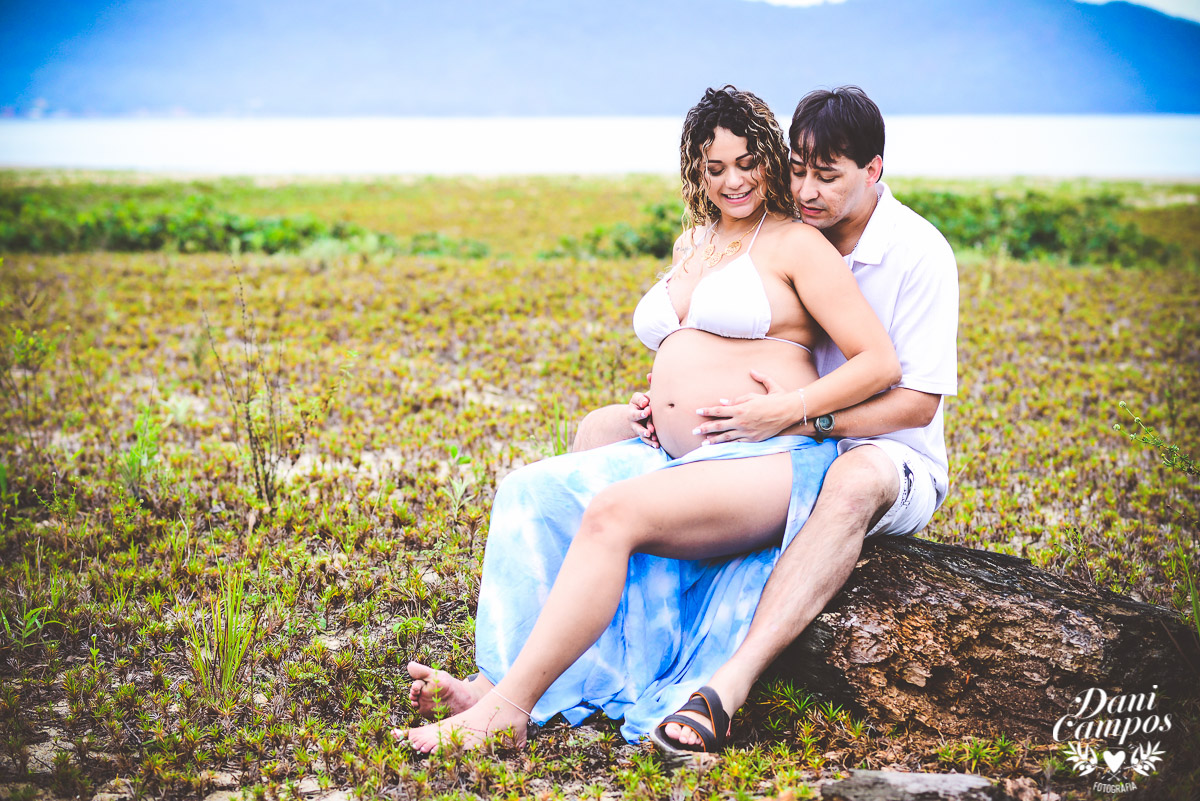 ensaio fotografico gestante, ensaio gestante litoral norte, ensaio na praia, mãe de menino, mãe de menina, fotografo de familia
