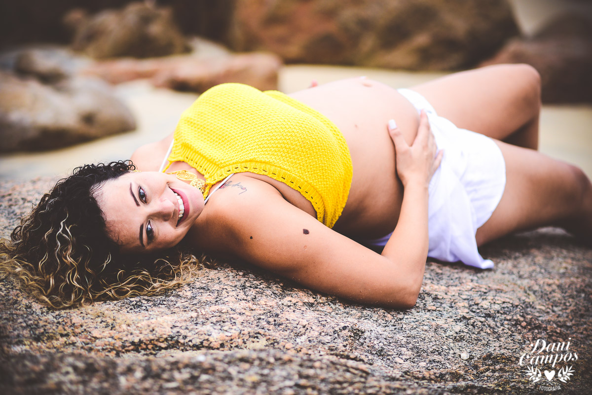 ensaio fotografico gestante, ensaio gestante litoral norte, ensaio na praia, mãe de menino, mãe de menina, fotografo de familia