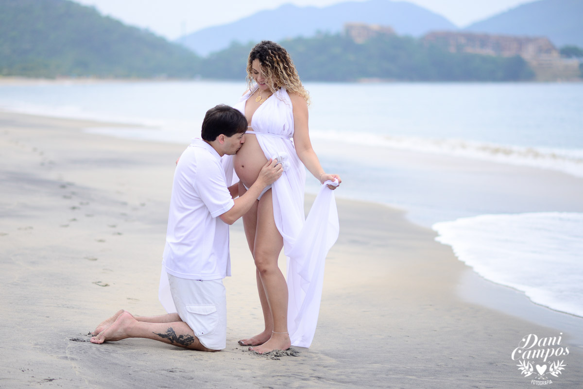 ensaio fotografico gestante, ensaio gestante litoral norte, ensaio na praia, mãe de menino, mãe de menina, fotografo de familia