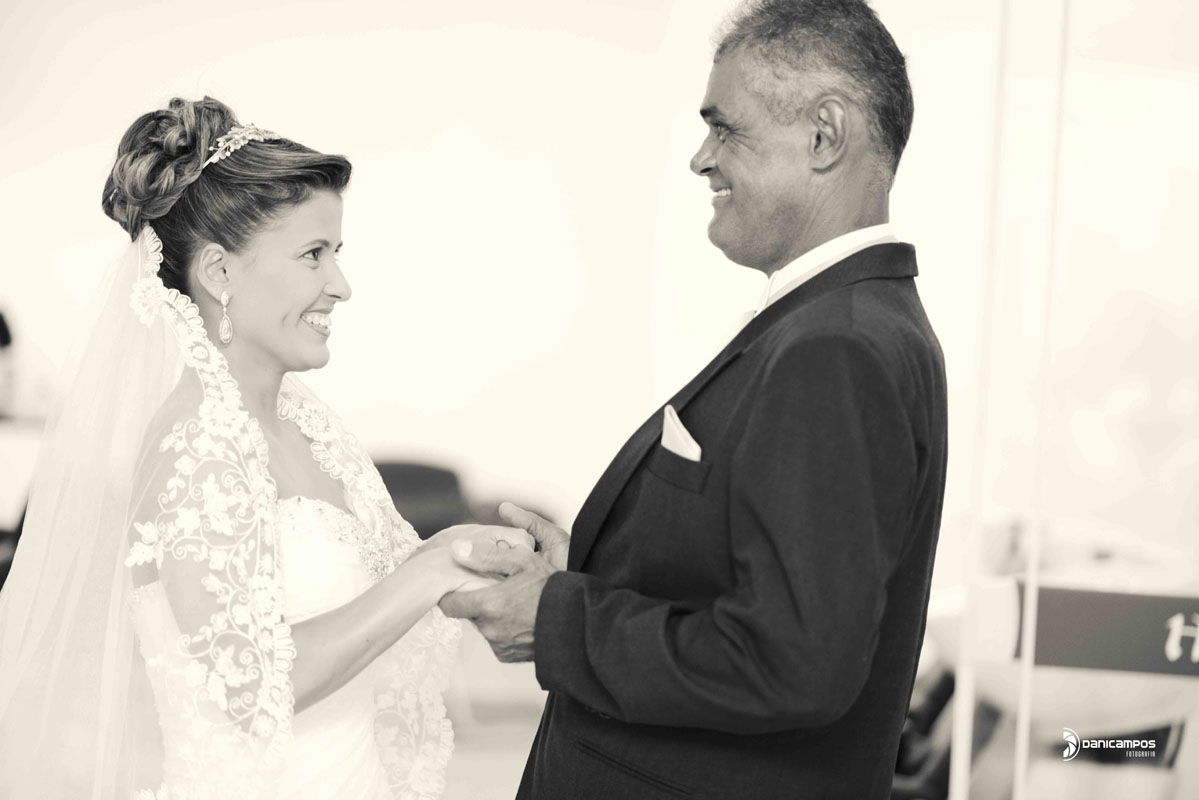 dani campos fotografia, fotografo de casamento, casamento, casamento em igreja, casamento na praia, casar, noiva, fotografia, caraguatatuba, ilha bela, noiva, vestido de noiva