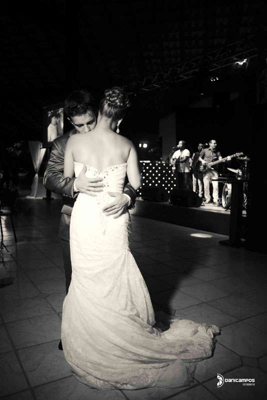 dani campos fotografia, fotografo de casamento, casamento, casamento em igreja, casamento na praia, casar, noiva, fotografia, caraguatatuba, ilha bela, noiva, vestido de noiva