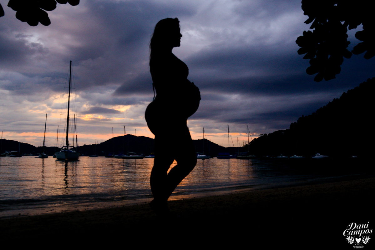 dani campos fotografia gestant gravida maternidade ensaio na praia ensaio fotografico gestante na praia fotografos no litoral Ubatuba Caragua Ilha bela