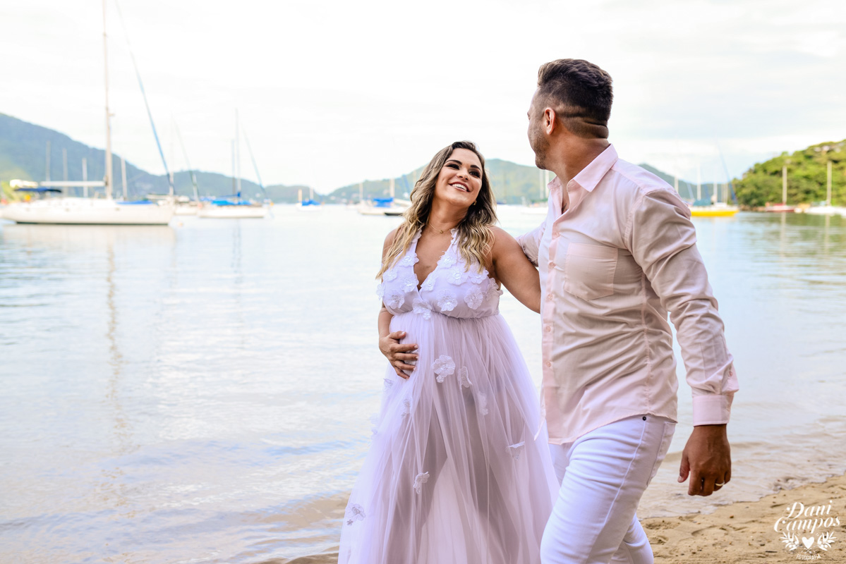 dani campos fotografia gestant gravida maternidade ensaio na praia ensaio fotografico gestante na praia fotografos no litoral Ubatuba Caragua Ilha bela