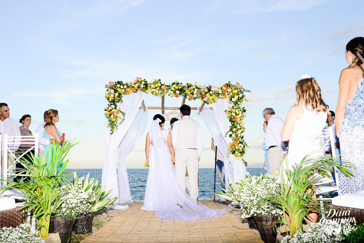 fotografia de casamento casar de dia casamento na praia fotografia fotografos no litoral dani campos fotografia casar noiva noivo