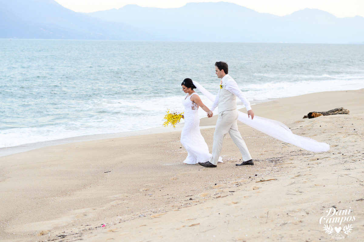 fotografia de casamento casar de dia casamento na praia fotografia fotografos no litoral dani campos fotografia casar noiva noivo