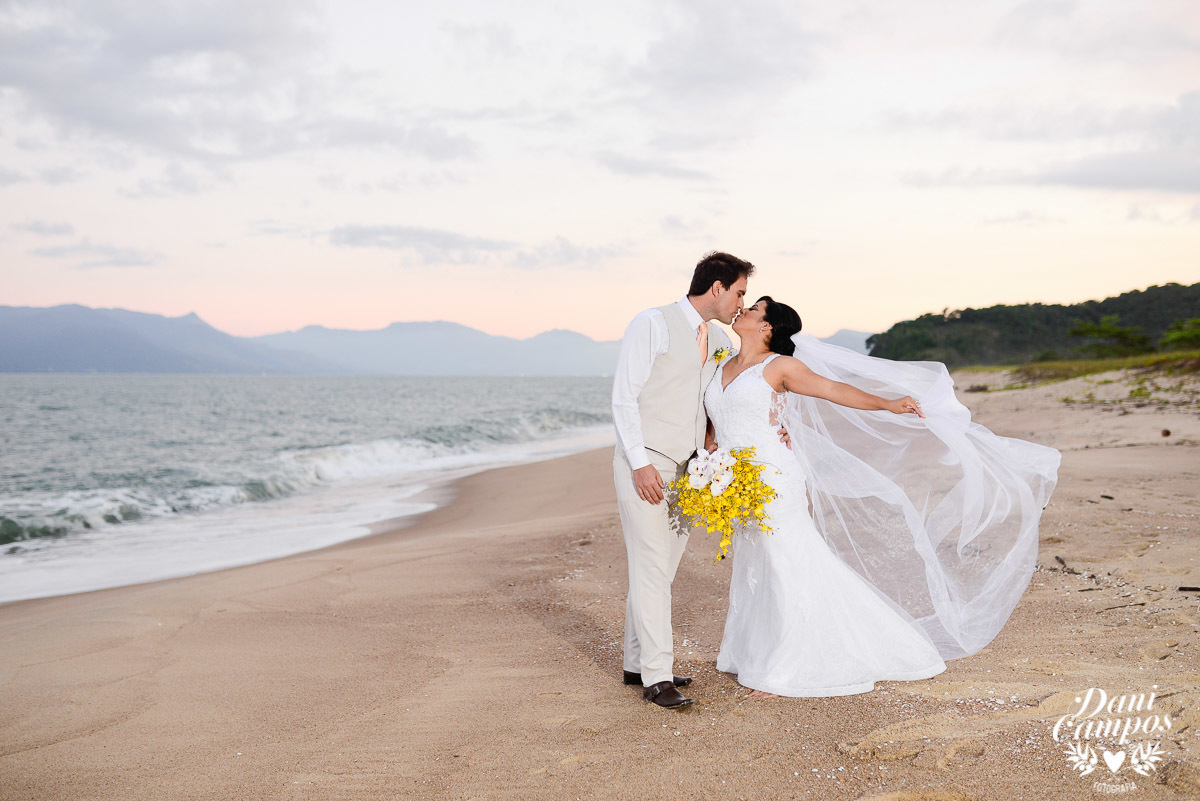 fotografia de casamento casar de dia casamento na praia fotografia fotografos no litoral dani campos fotografia casar noiva noivo