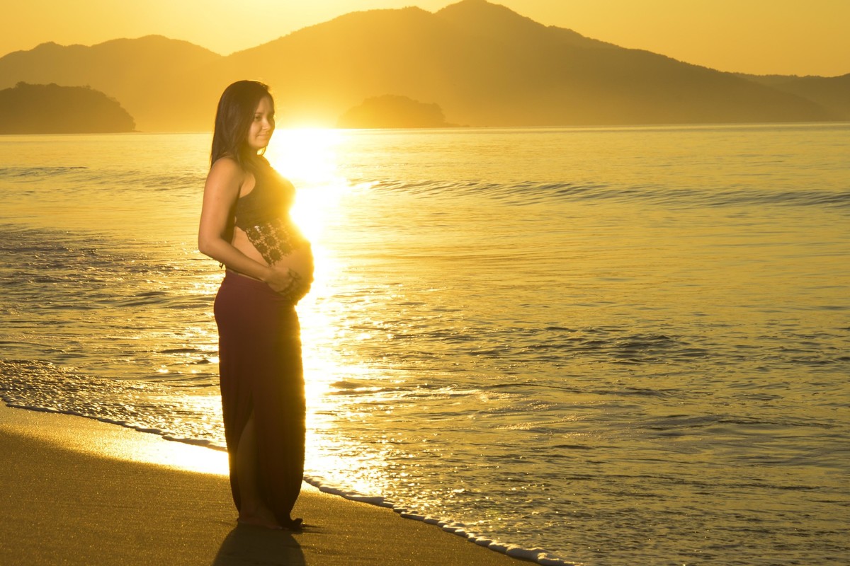 danicampos, fotografa dani campos, fotografia gestantes, caraguatatuba, gestante, fotos, newborn, praia, litoral norte, ensaio mamae, gestante fantasia, princesa