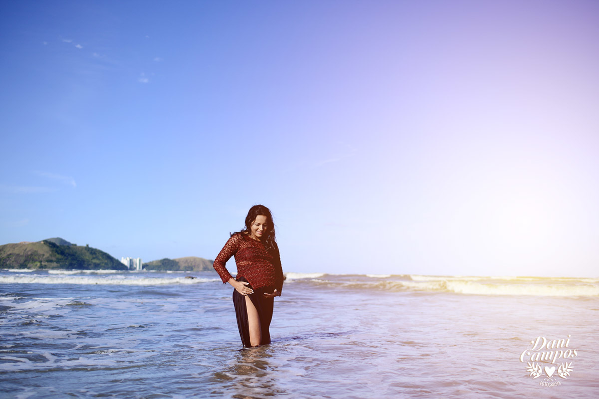gestante na praia danicampos fotografia ensaio fotografico gestante 