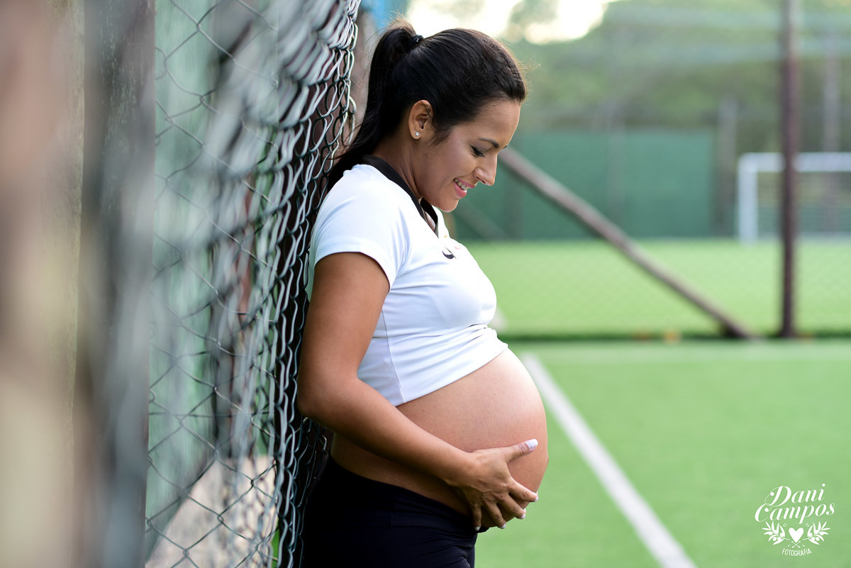 futebol gestante ensaio fotografico futebol
