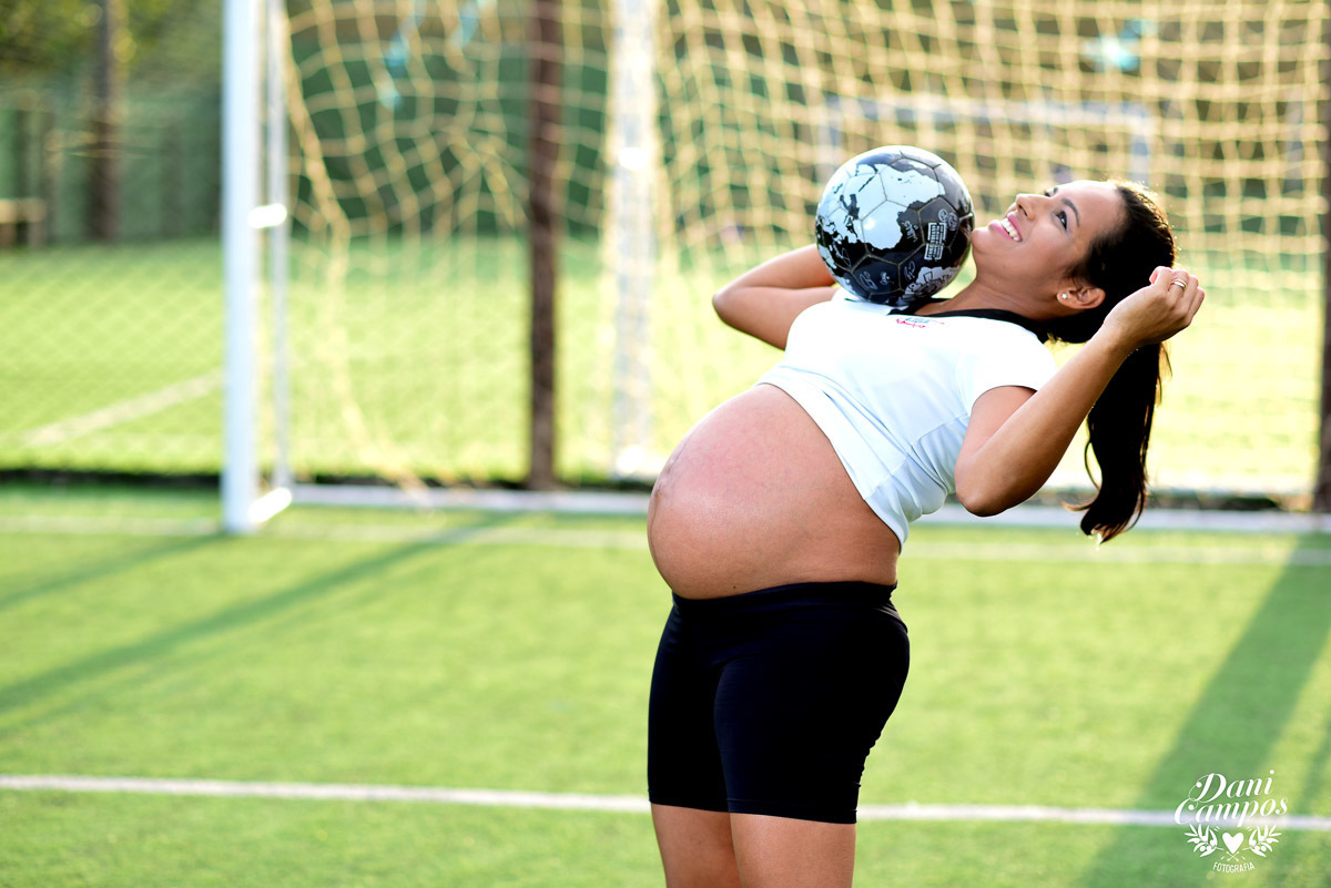 futebol gestante ensaio fotografico futebol
