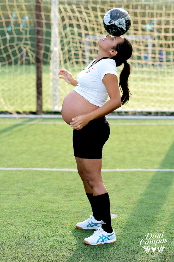 futebol gestante ensaio fotografico futebol
