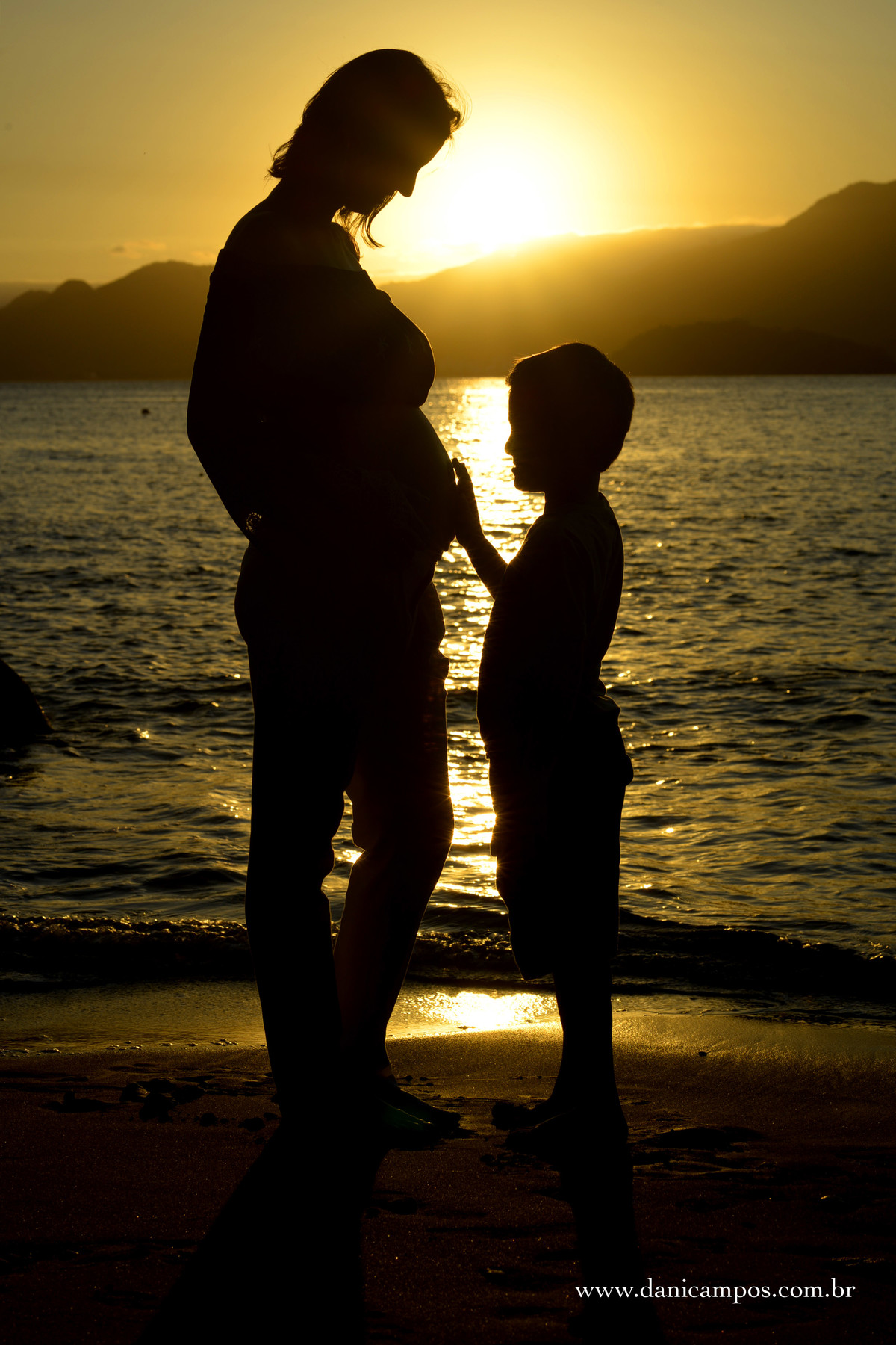 dani campos fotografa, fotografia gestante, gestante, ensaio gestante na praia, litoral norte, mamae, foto gravida, fotografos litoral norte